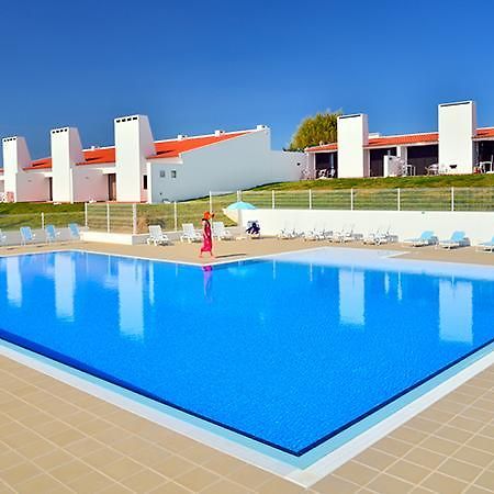 Parque De Campismo Da Ilha Do Pessegueiro Hotel Порту Кову Екстериор снимка