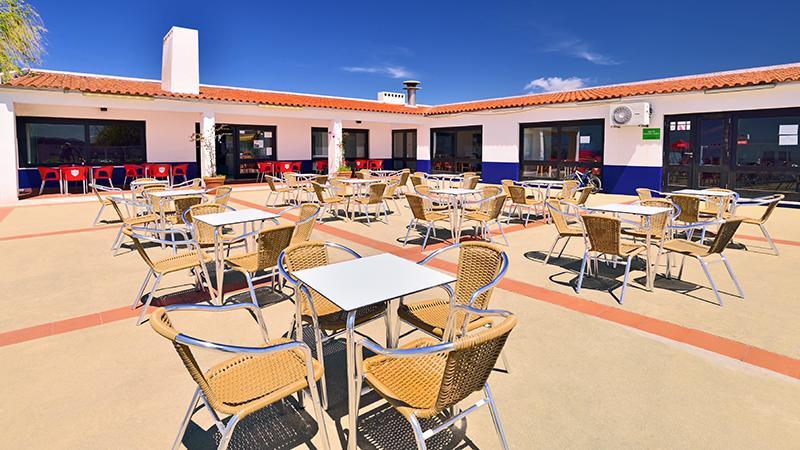 Parque De Campismo Da Ilha Do Pessegueiro Hotel Порту Кову Екстериор снимка