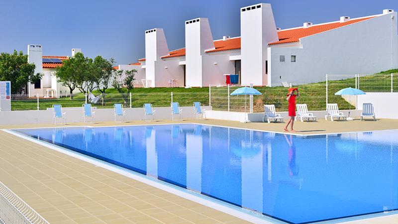 Parque De Campismo Da Ilha Do Pessegueiro Hotel Порту Кову Екстериор снимка